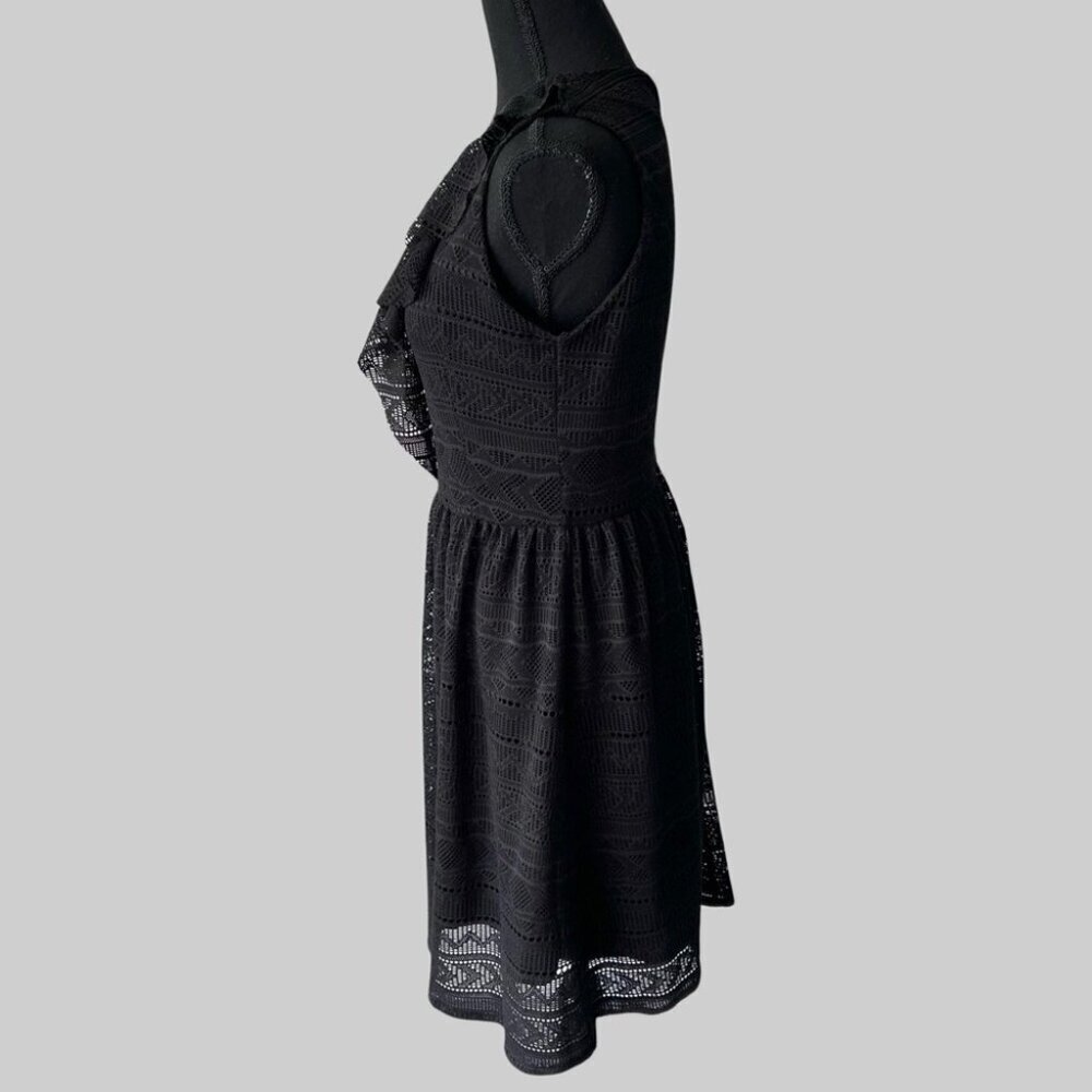 Molly Bracken Ruffles Sleeveless Lace Dress - Picture 2 of 13